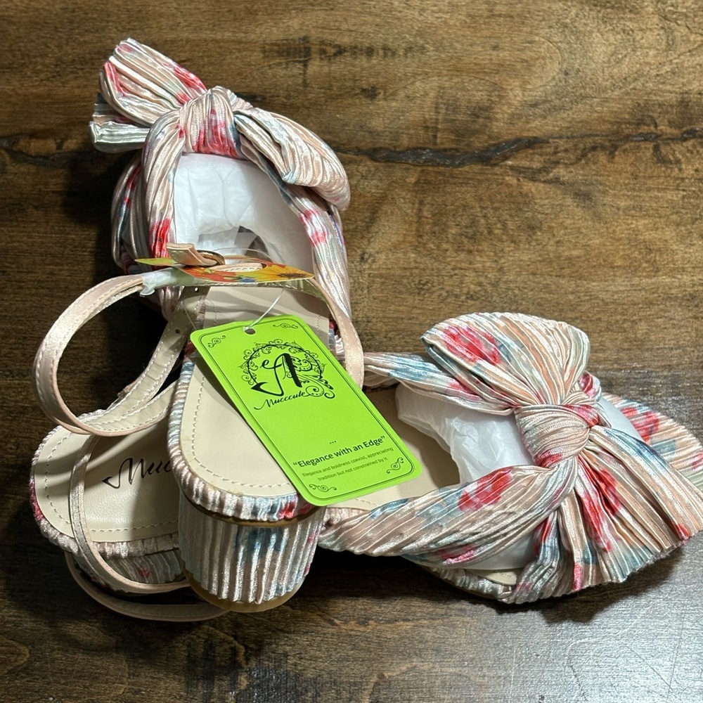 Colorful Sandals With Bows